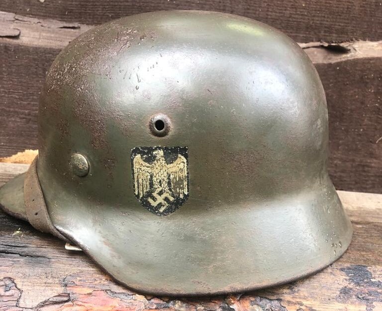 Wehrmacht helmet M35 DD / from Stalingrad