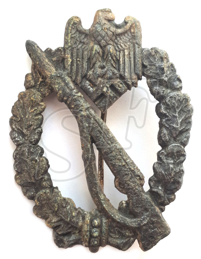 Repousse Infantry Assault Badge