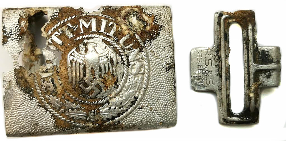 Wehrmacht belt buckle “Gott mit Uns” by Rudolf Sieper und Sohn in Ludenscheid / from Stalingrad