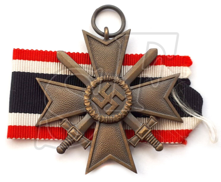 War Merit Cross with swords