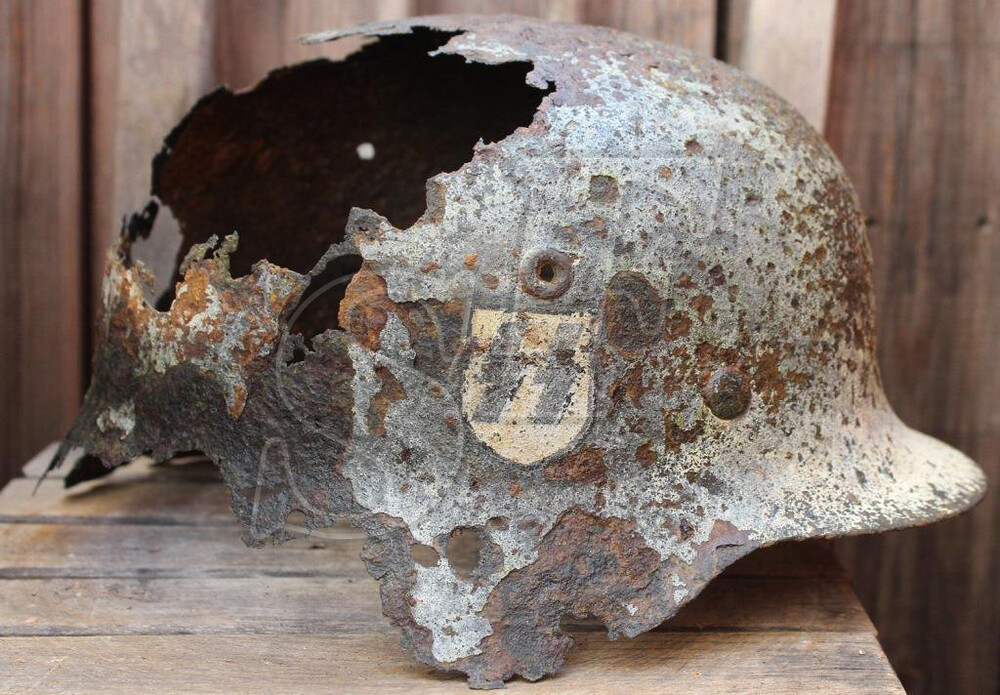 Waffen SS helmet M42 / from Pskov