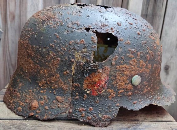 German helmet M35 DD / from Novgorod