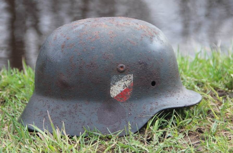 Wehrmacht helmet M35 DD / from Leningrad