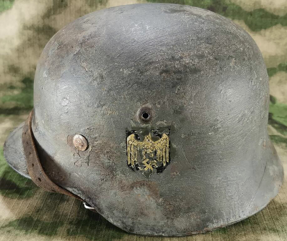 Wehrmacht helmet M40 / from Kursk