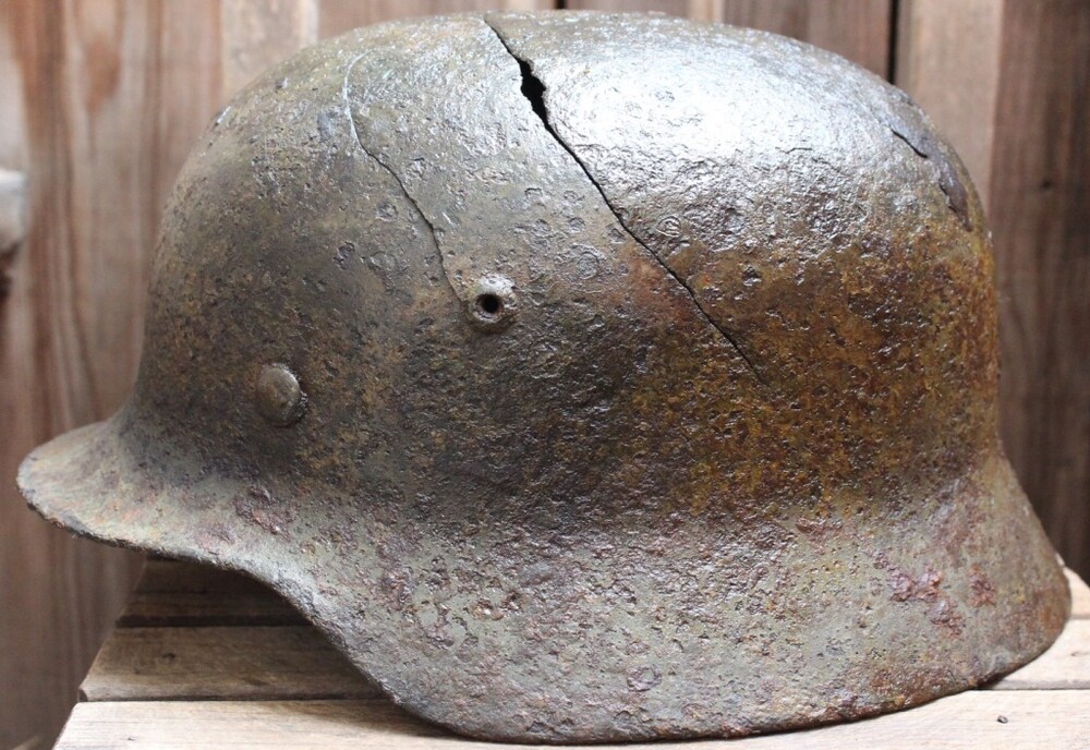 German helmet M35 / from Velikiye Luki