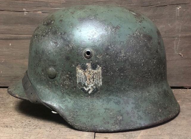 Wehrmacht helmet M35 DD / from Stalingrad