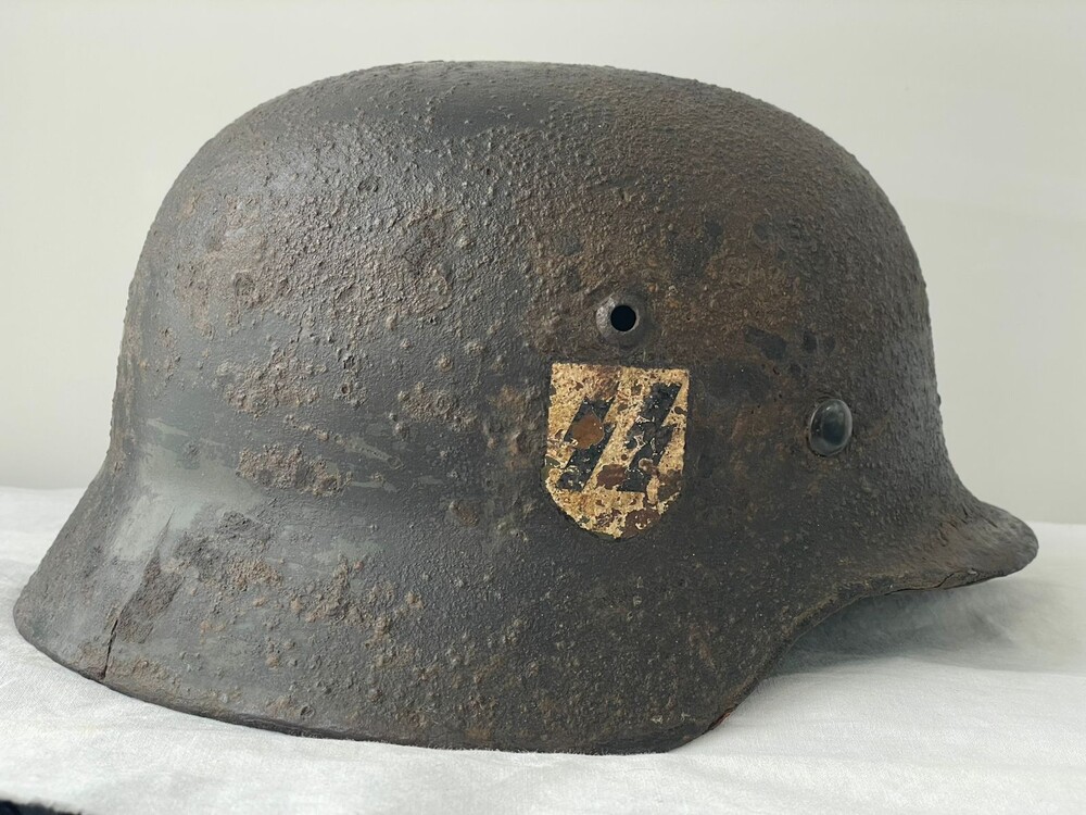 Waffen SS helmet M35