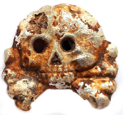 Panzer collar tab skull / from Stalingrad