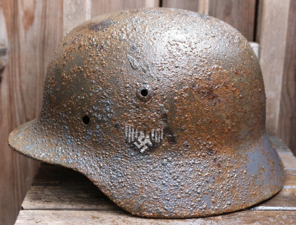 Wehrmacht helmet M35 / from Smolensk
