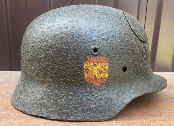 División Azul M35 DD helmet / from Leningrad