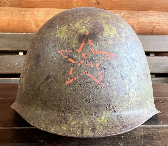 Soviet helmet SSh39 / from Stalingrad