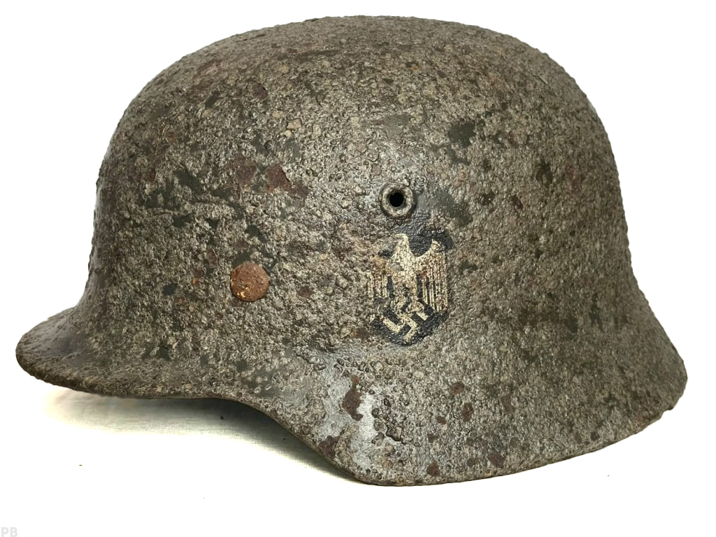 Wehrmacht helmet M40 / from Yelna