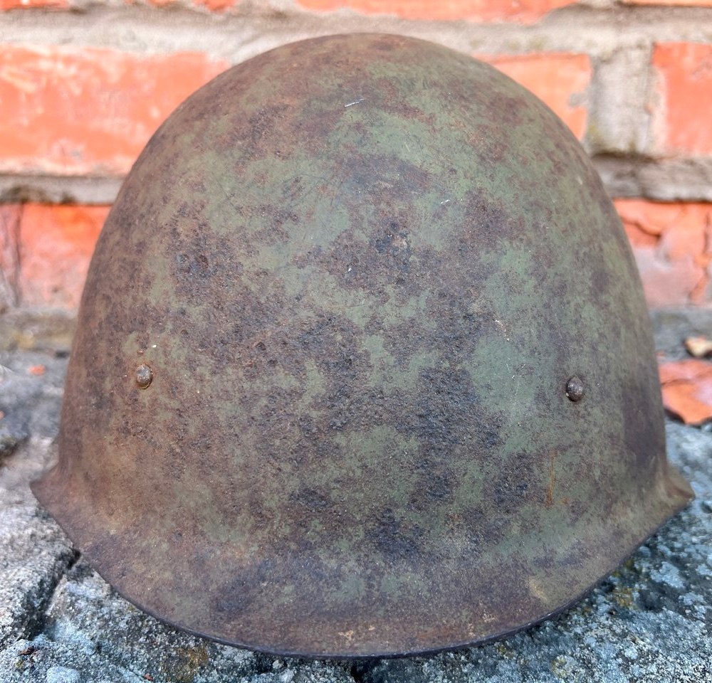 Soviet helmet SSH39 / from Stalingrad